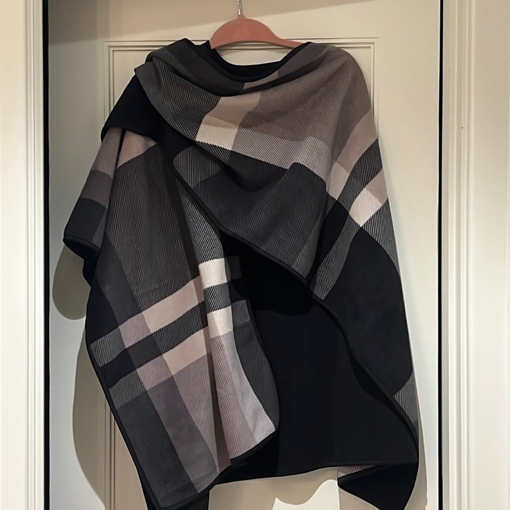 IKE BEHAR WRAP one size fits all black and tans